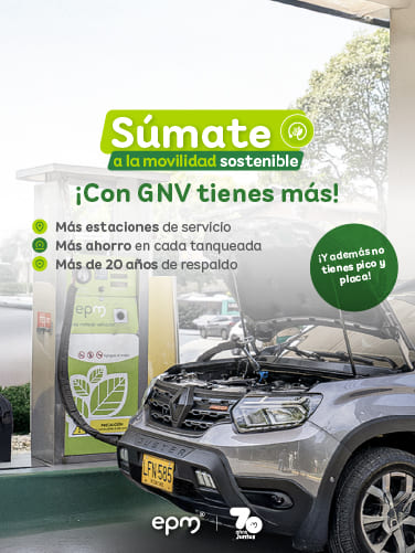 Banner titulado '¡Con GNV tienes más!', que promociona los vehículos de gas natural con una imagen de un coche gris con el capó abierto en una gasolinera.  Banner titulado '¡Con GNV tienes más!', que promociona los vehículos de gas natural con una imagen de un coche gris con el capó abierto en una gasolinera.